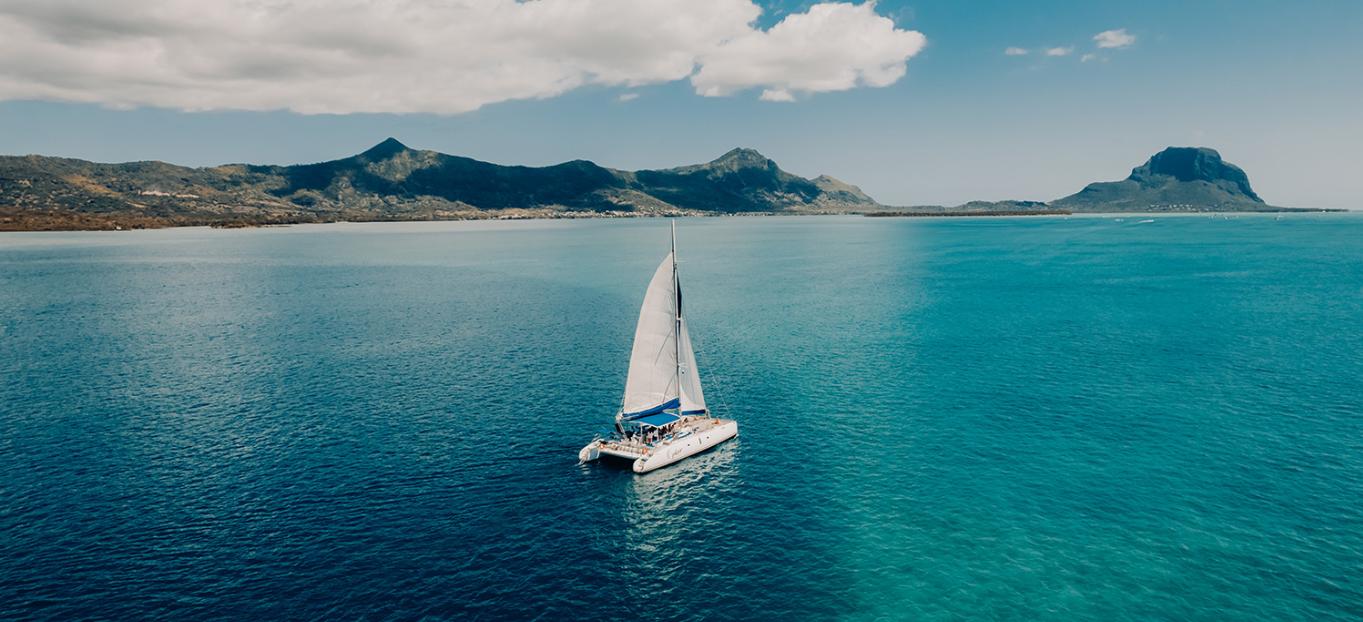 boat tour in Mauritius